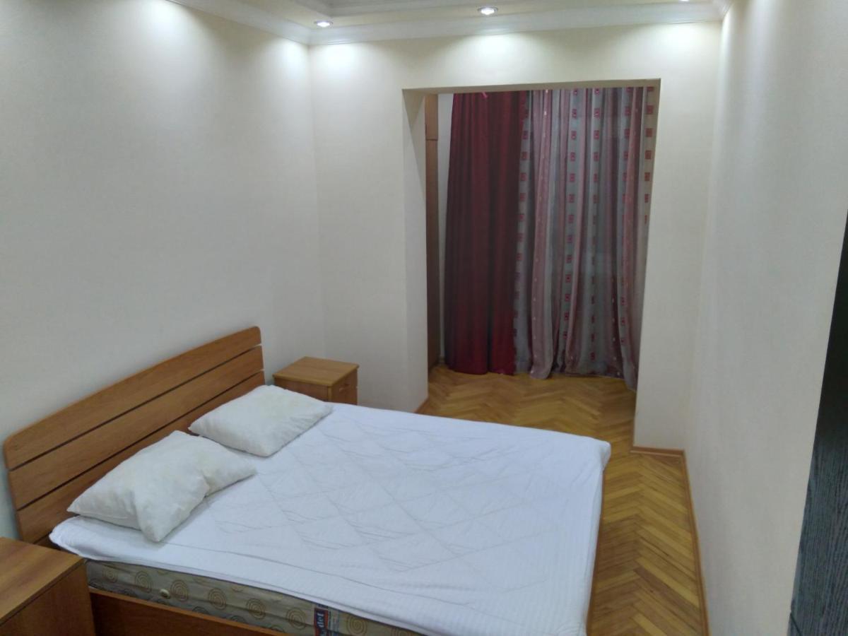 Apartment Melashvili 4 巴统 外观 照片